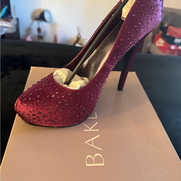 PALACE Burgundy Rhinestone Heels - Picture 5 of 9